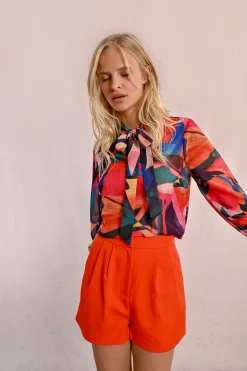 Blouse à col lavalière, à imprimé et en semi-transparence