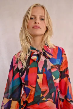 Blouse à col lavalière, à imprimé et en semi-transparence