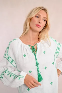 Blouse en popeline brodé