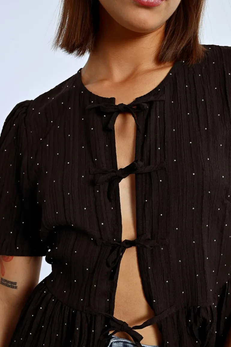 Blouse parsemée de strass à nouer