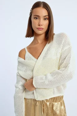 Cardigan en crochet fleurs