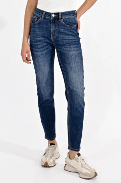 Jean mom