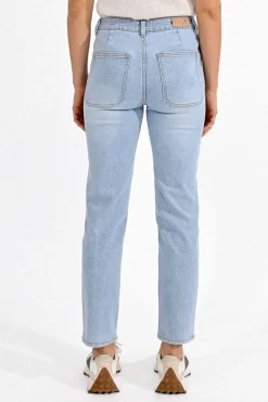 Jean straight