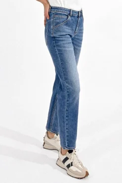 Jean straight