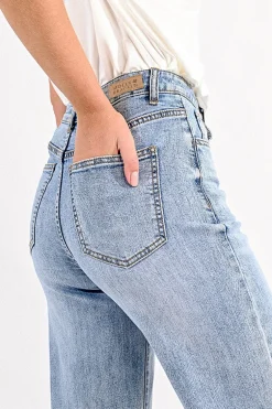 Jeans large à la taille haute
