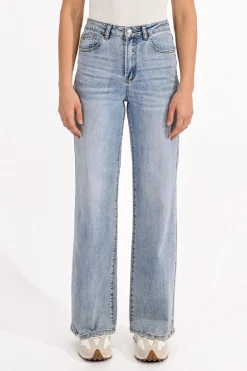 Jeans large à la taille haute