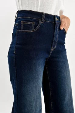 Jeans large à la taille haute