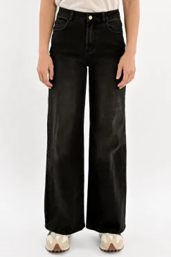Jeans large à la taille haute