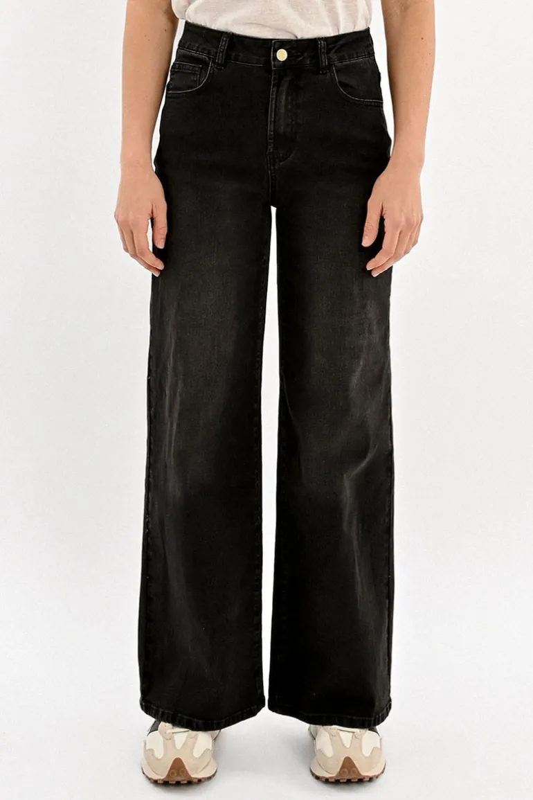 Jeans large à la taille haute