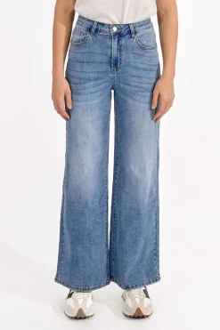 Jeans large à la taille haute