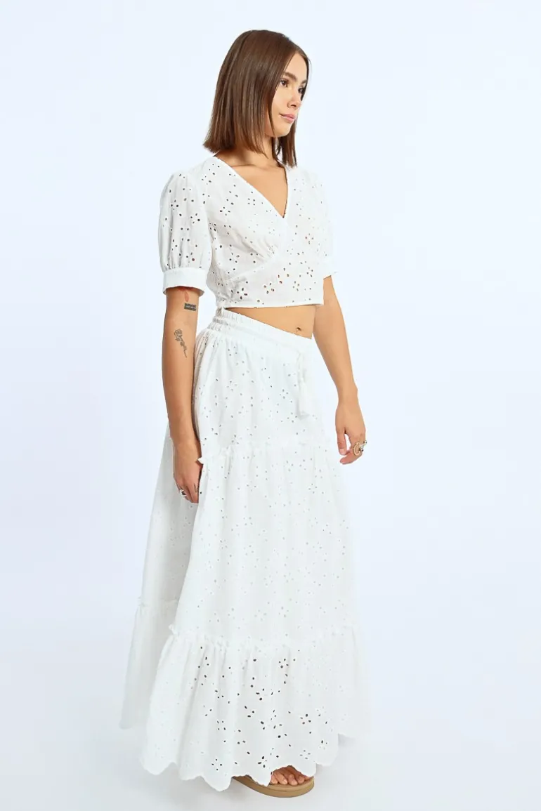 Jupe longue à broderies anglaises