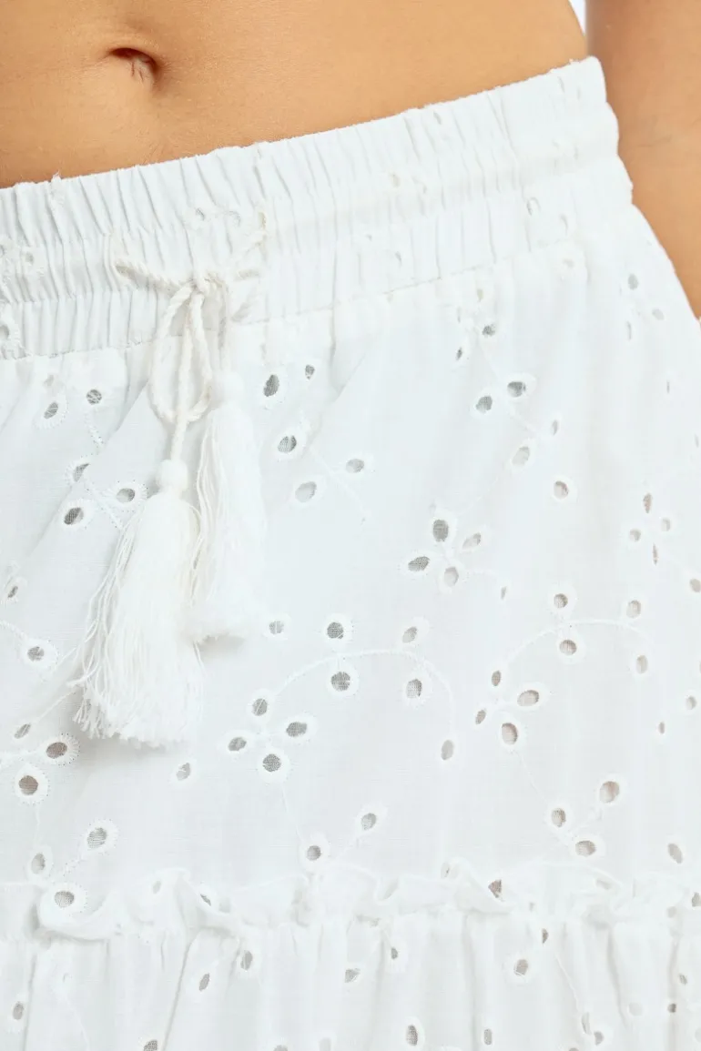 Jupe longue à broderies anglaises