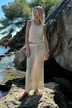 Longue jupe en crochet