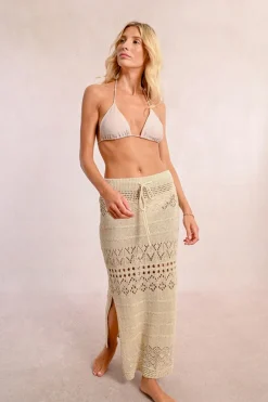 Longue jupe en crochet
