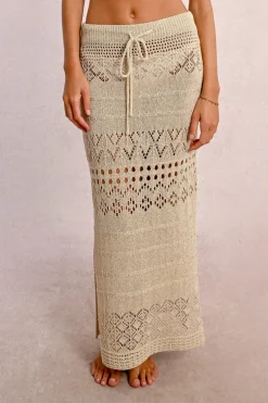 Longue jupe en crochet