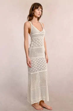 Longue robe ajourée à bretelles