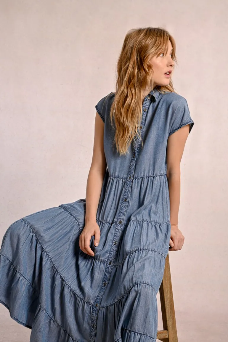 Longue robe chemise à volants