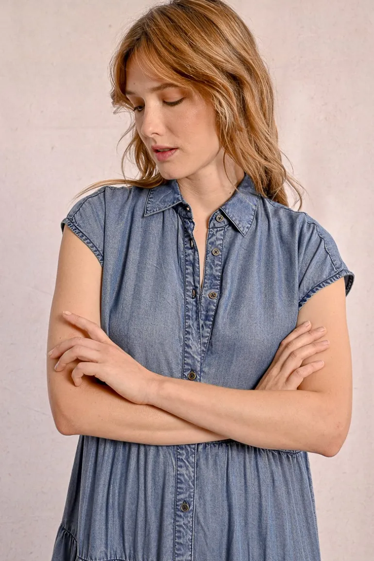 Longue robe chemise à volants