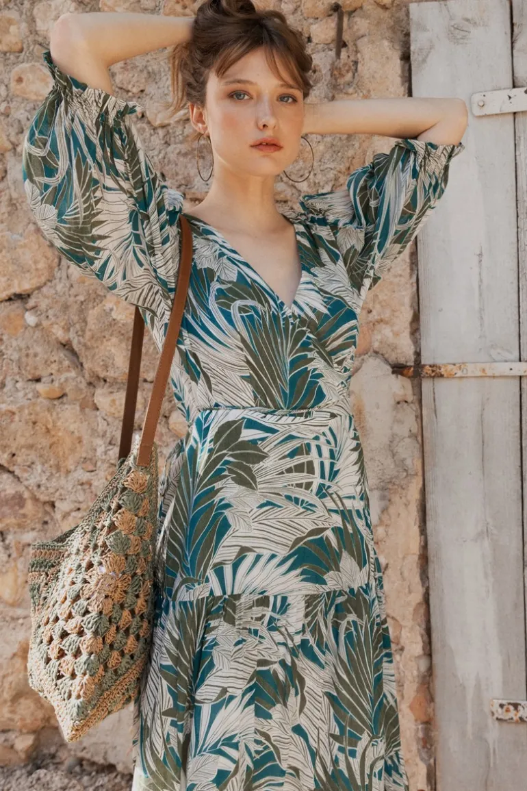 Longue robe portefeuille à volants