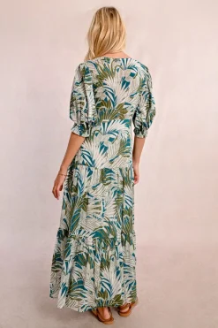 Longue robe portefeuille à volants