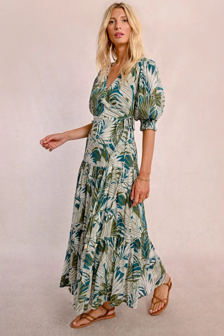 Longue robe portefeuille à volants
