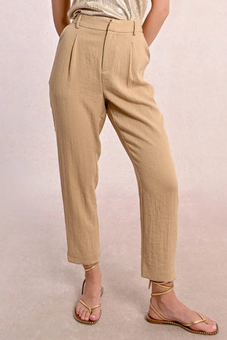 Pantalon carotte en lin