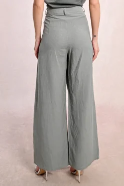 Pantalon droit à pinces