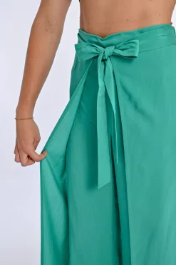 Pantalon fluide, ceinture à nouer