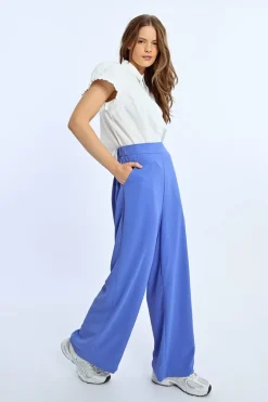 Pantalon fluide et droit