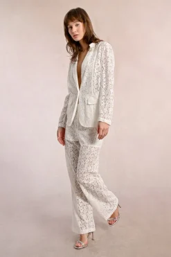 Pantalon large en dentelle