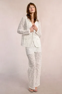 Pantalon large en dentelle