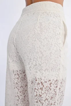 Pantalon large en dentelle