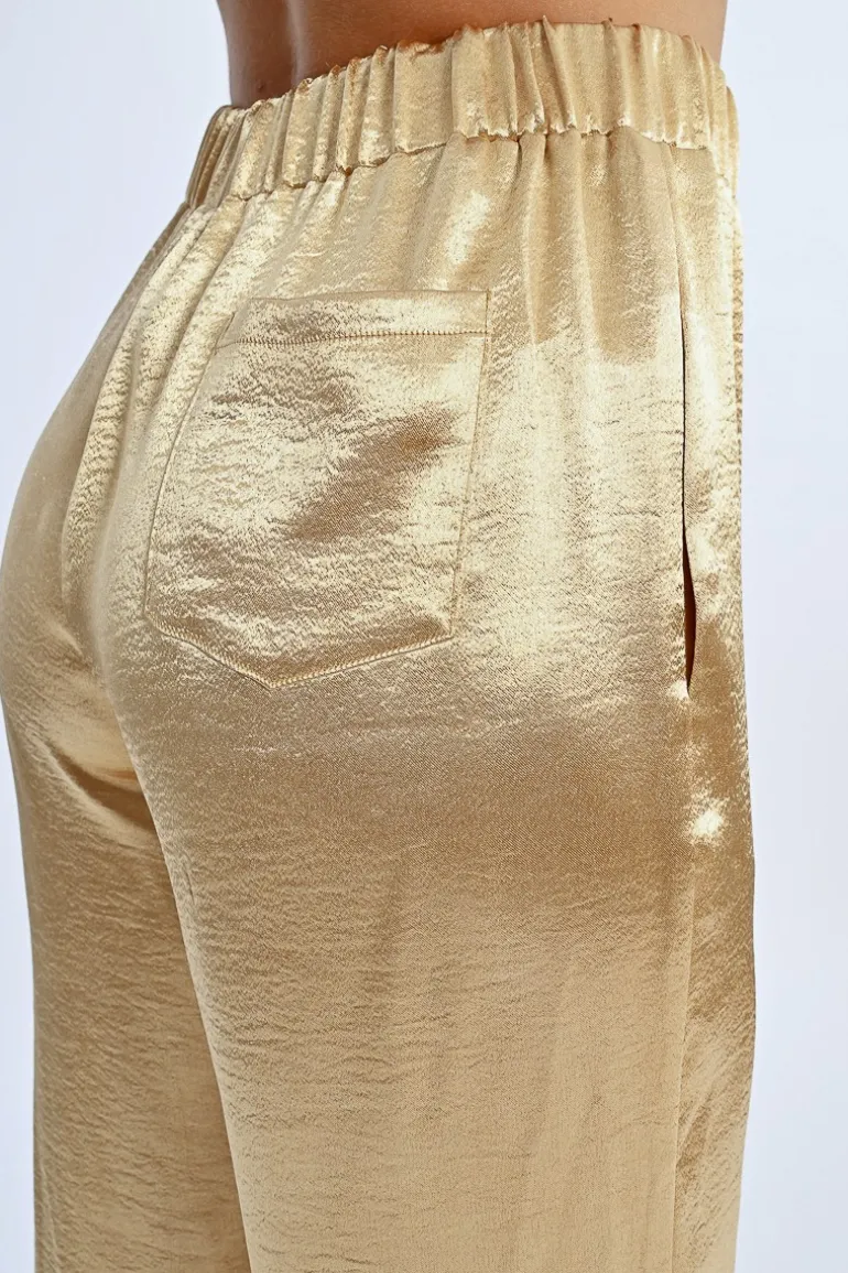 Pantalon large et satiné