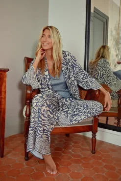 Pantalon large, zébré