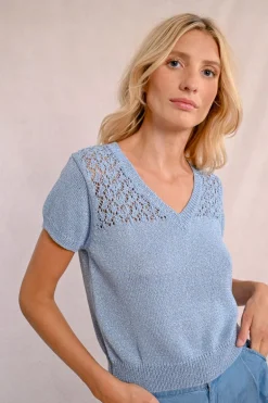 Pull en maille col V, manches courtes