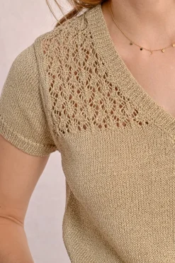 Pull en maille col V, manches courtes