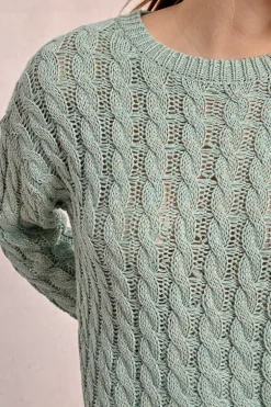 Pull en maille torsadé, manches longues