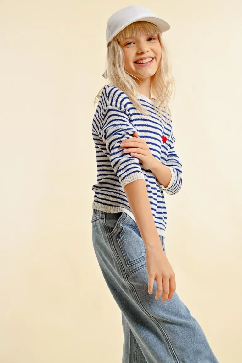Pull marinière, c艙ur brodé