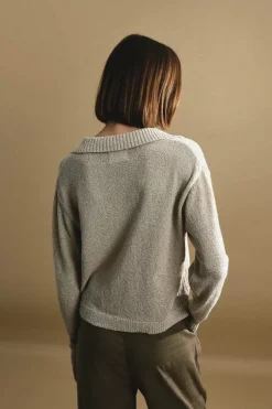Pull souple col V à revers