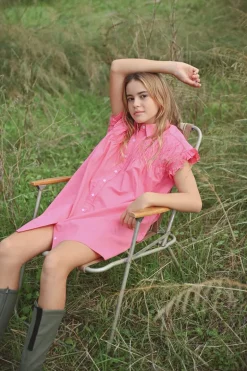 Robe chemise courte à détails smockés