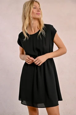 Robe courte