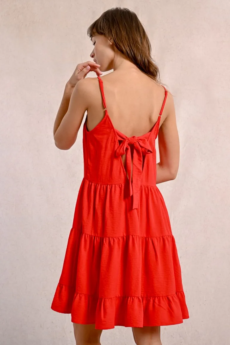 Robe courte à bretelles