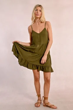 Robe courte à bretelles