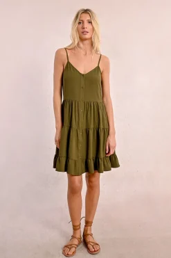 Robe courte à bretelles
