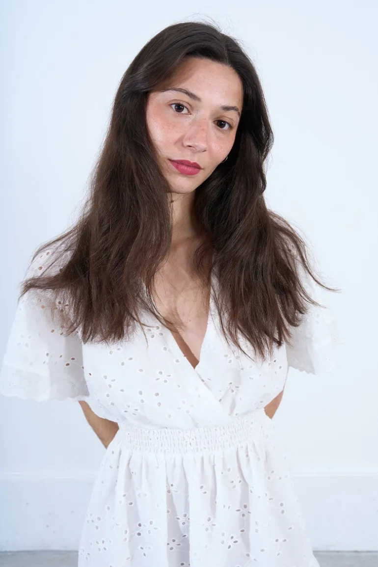Robe courte à broderies anglaises