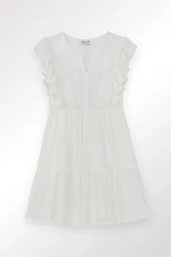 Robe courte avec détails broderie