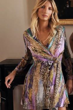 Robe courte ceinturée, à imprimé