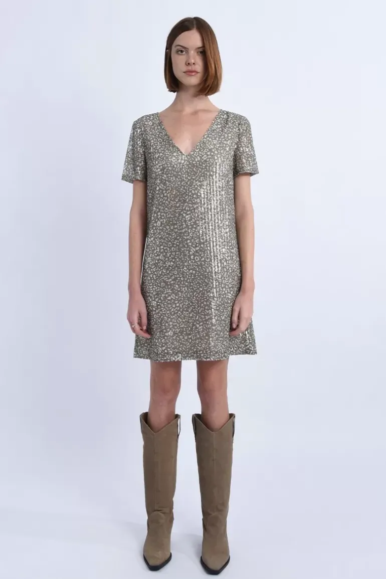 Robe courte encolure V