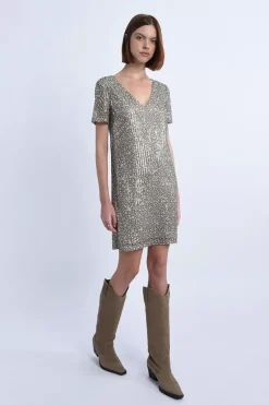 Robe courte encolure V