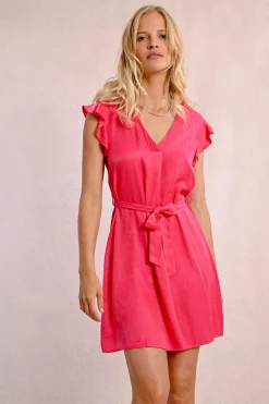 Robe courte et nouable à la taille